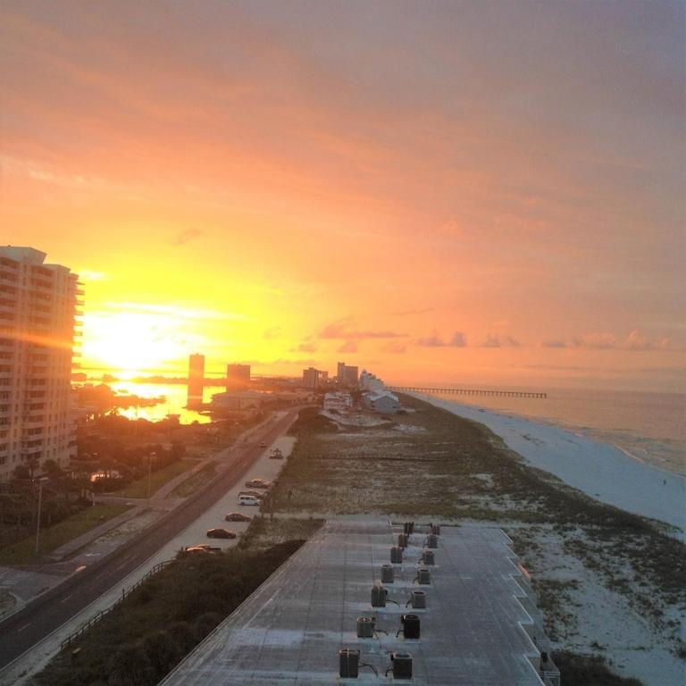 Ocean Front Penthouse Suite Panoramic Views Of Gulf,Pensacola Beach,Pier, & Bay 외부 사진
