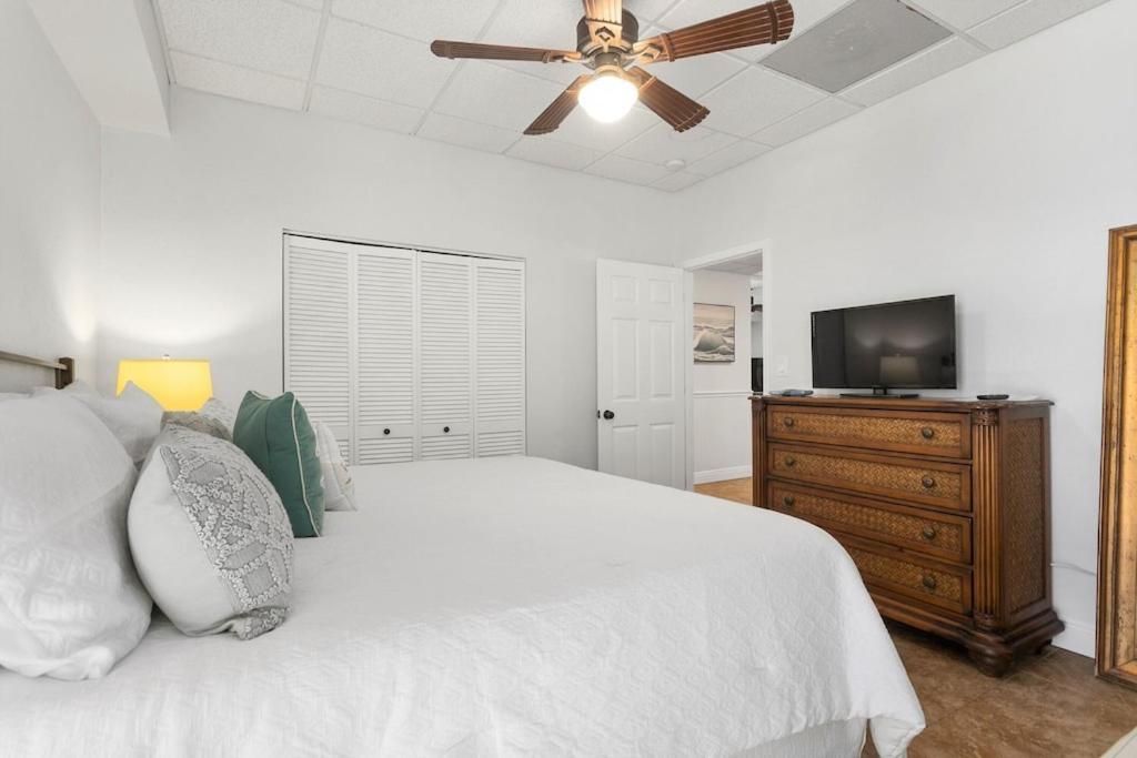 Ocean Front Penthouse Suite Panoramic Views Of Gulf,Pensacola Beach,Pier, & Bay 외부 사진